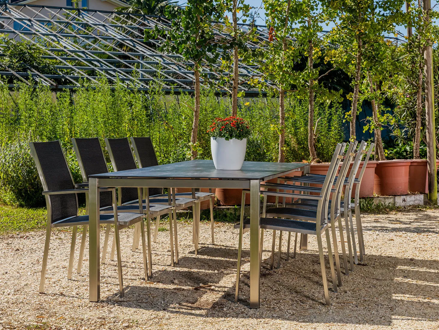 Ausziehbarer Keramik-Gartentisch Zement