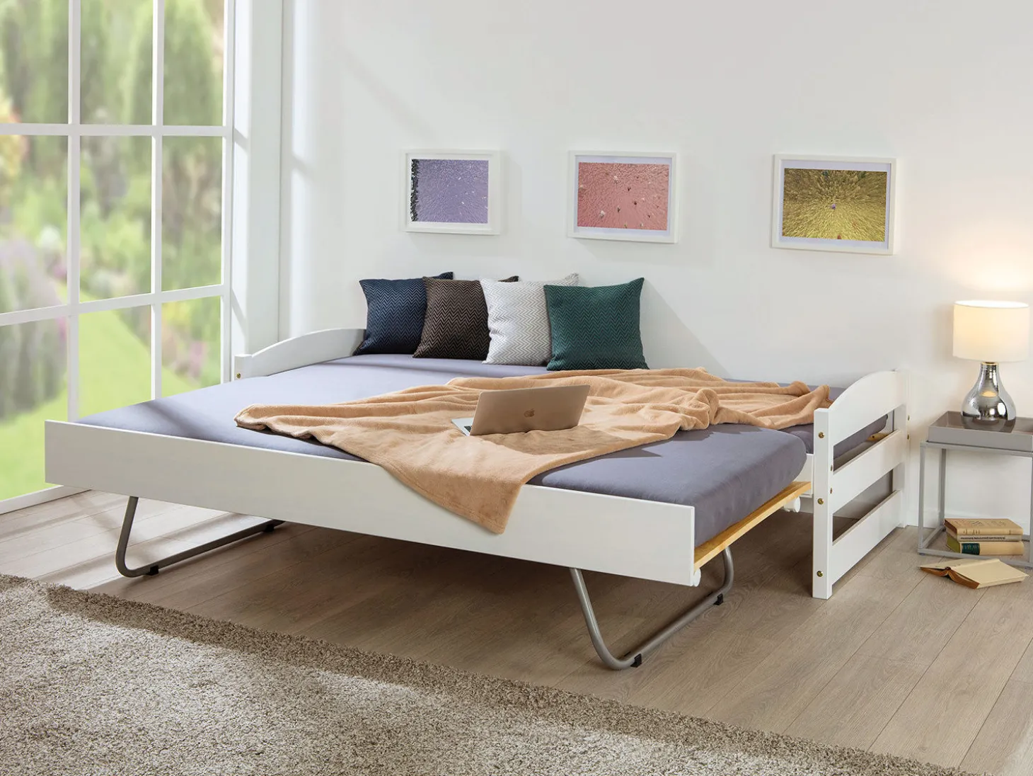 Ausziehbett aus Massivholz