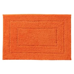Badteppich mit quadratischem Muster