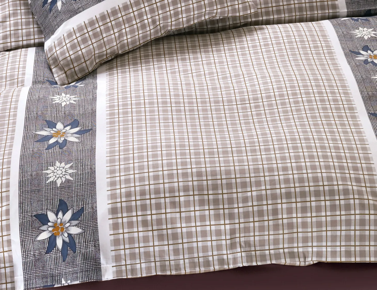Bettwäsche braun kariert mit Edelweiss