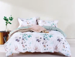 Bettwäsche mit bunten Aquarellblättern