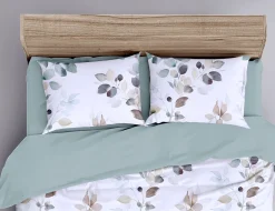 Bettwäsche mit bunten Aquarellblättern