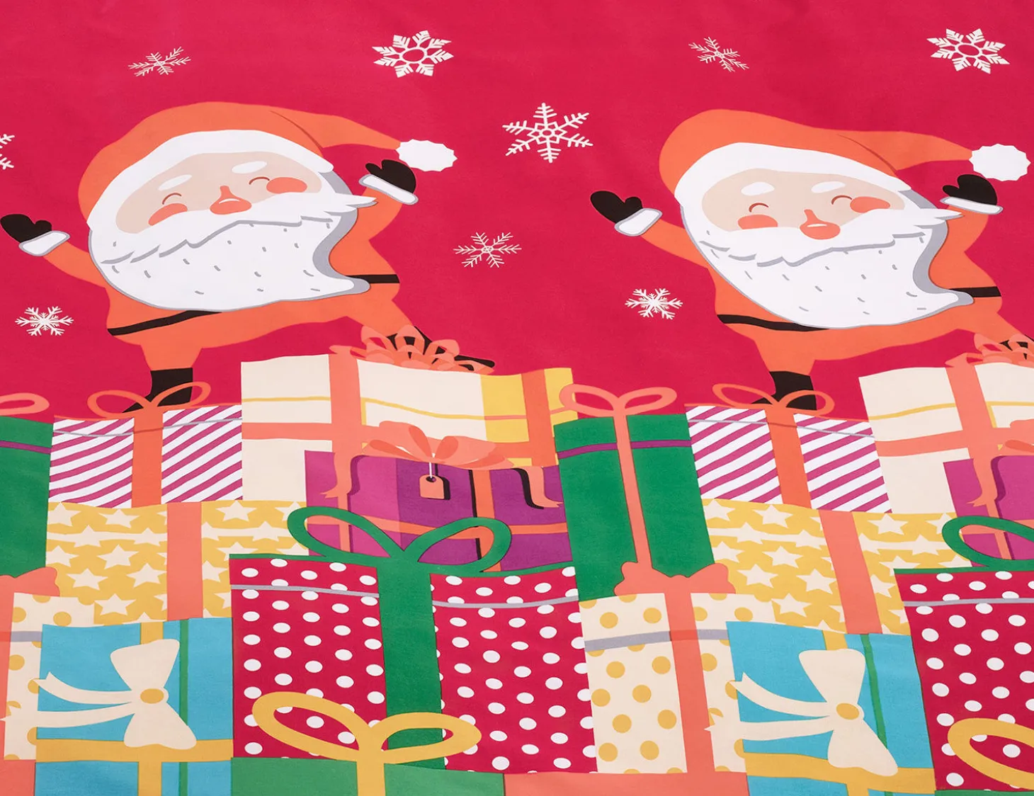 Bettwäsche mit farbenfrohem Weihnachtsmotiv