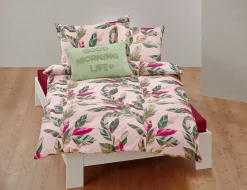 Bettwäsche mit farbprächtigem Blumenmuster