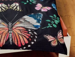 Bettwäsche mit grossen bunten Schmetterlingen