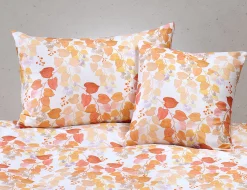 Bettwäsche mit herbstlichem Blätterprint