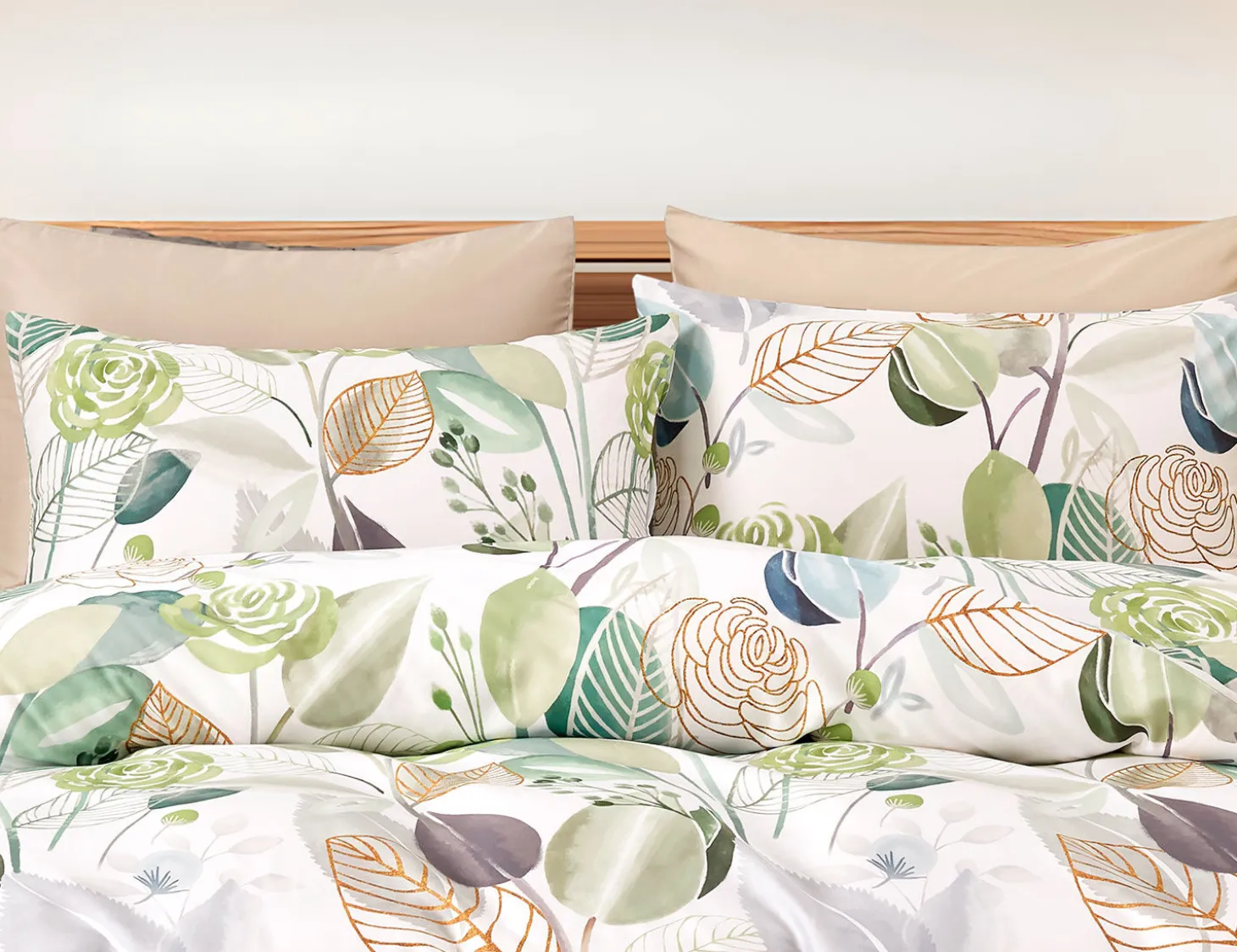 Bettwäsche mit kunstvollem Blumen- Blätterprint