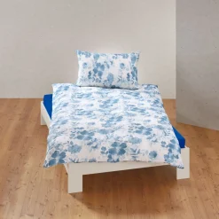 Bettwäsche mit kunstvollem Blütenprint