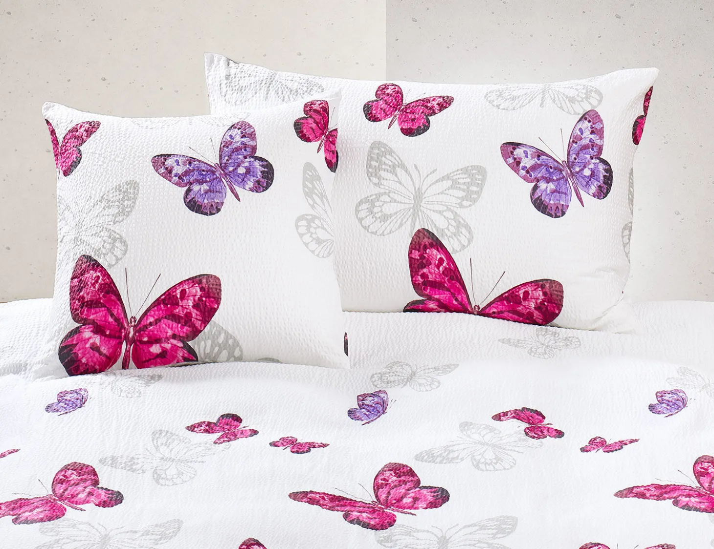 Bettwäsche mit Schmetterlingen pink-lila