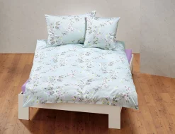 Bettwäsche mit schönem Blumenmotiv