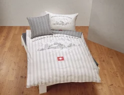 Bettwäsche mit Schweizer Chalet und Bergwelt