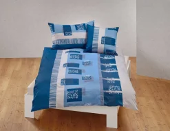 Bettwäsche mit Streifen und quadratischem Blütenmuster