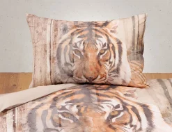 Bettwäsche mit Tiger auf hellem Untergrund