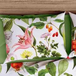 Bettwäsche mit tropischen Blüten & Früchten