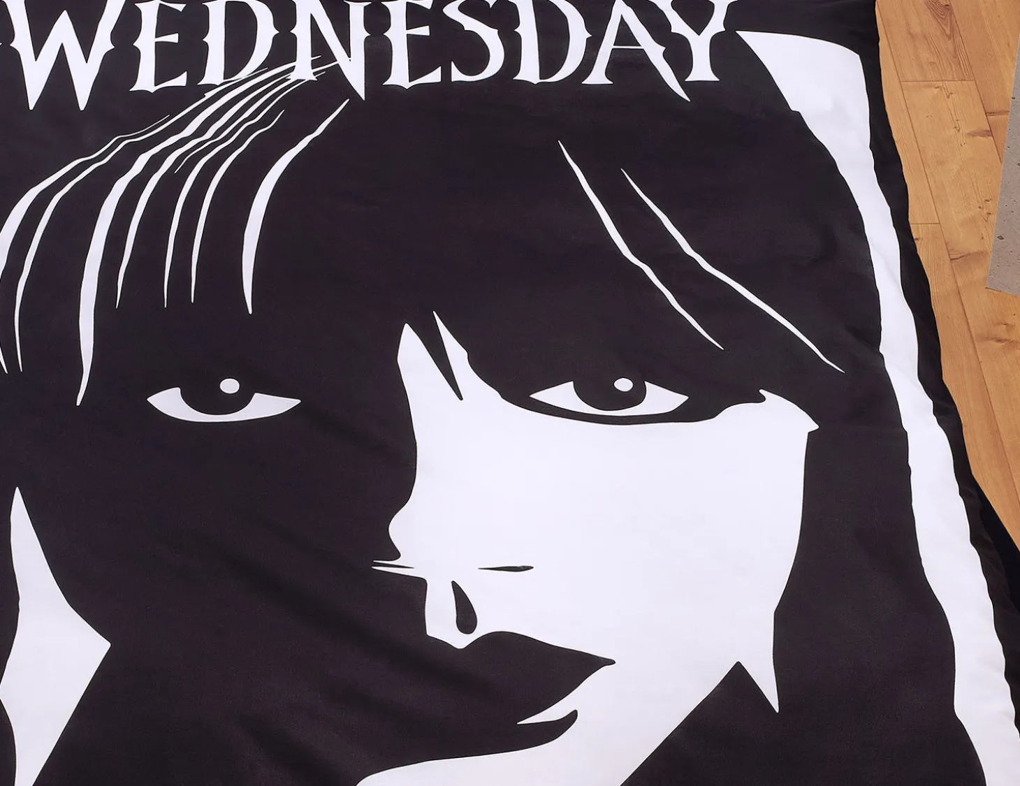 Bettwäsche mit Wednesday Addams