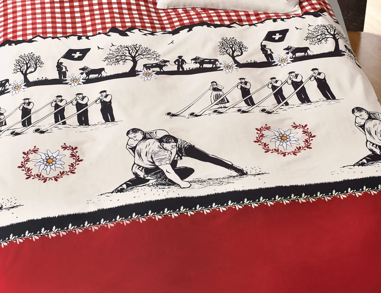 Bettwäsche Schwingfest rot-schwarz-beige