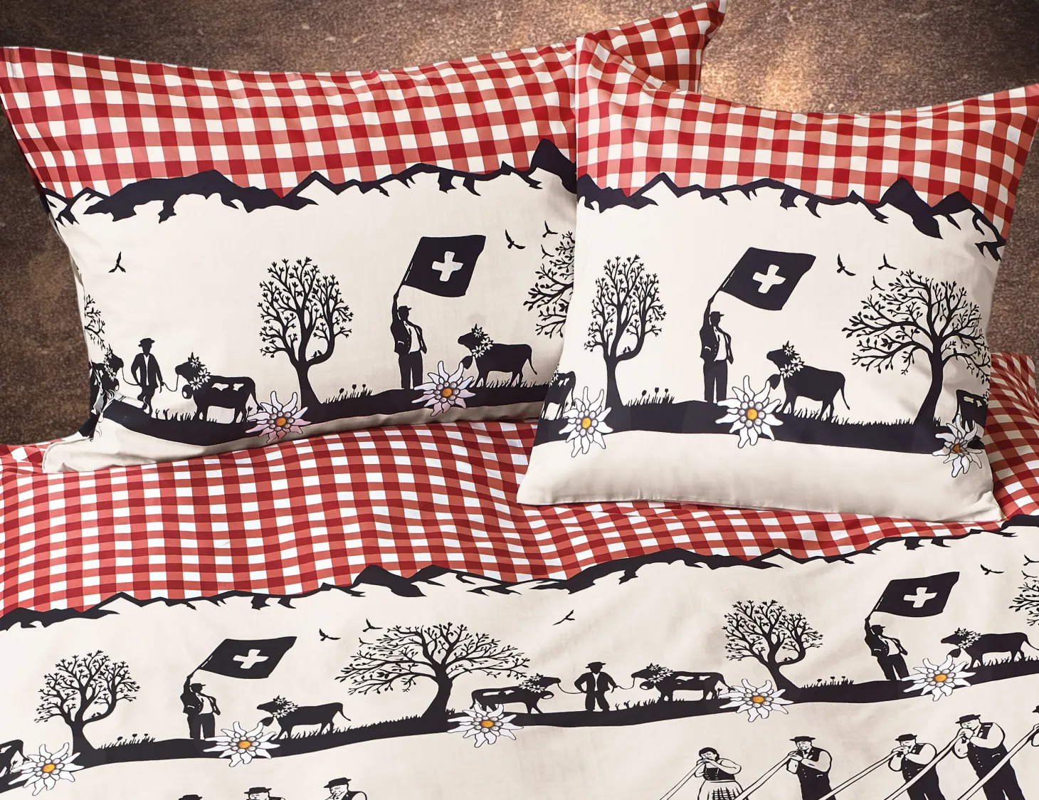 Bettwäsche Schwingfest rot-schwarz-beige