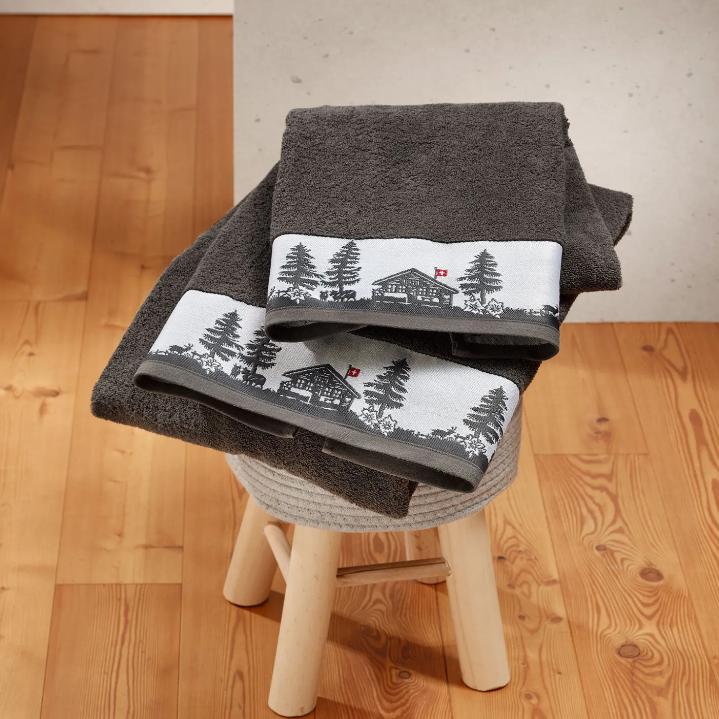 Frottierwäsche mit Jacquard-Bordüre