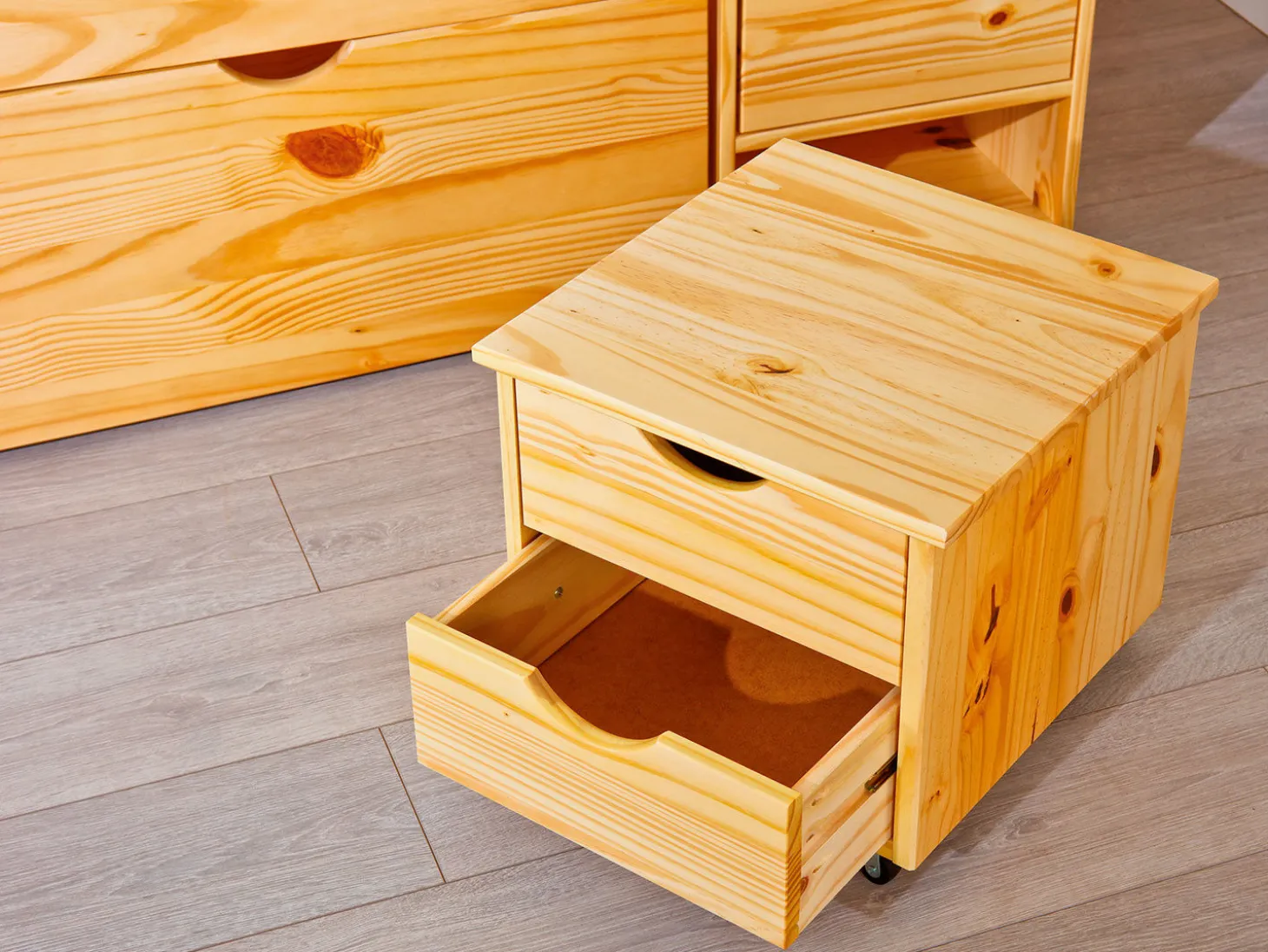 Funktionsbett TOM mit viel Stauraum