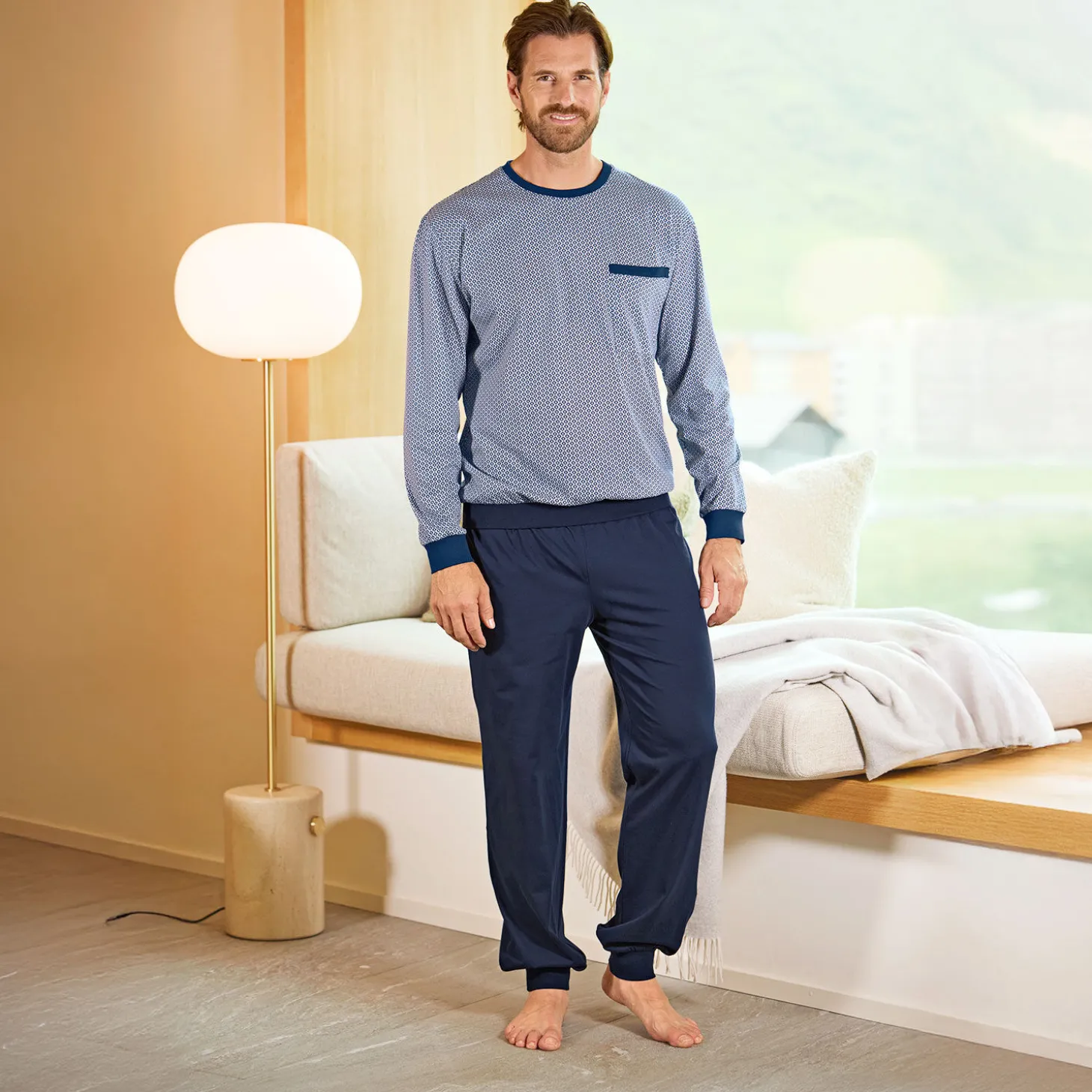 Herren-Pyjama mit Brusttasche von Artime