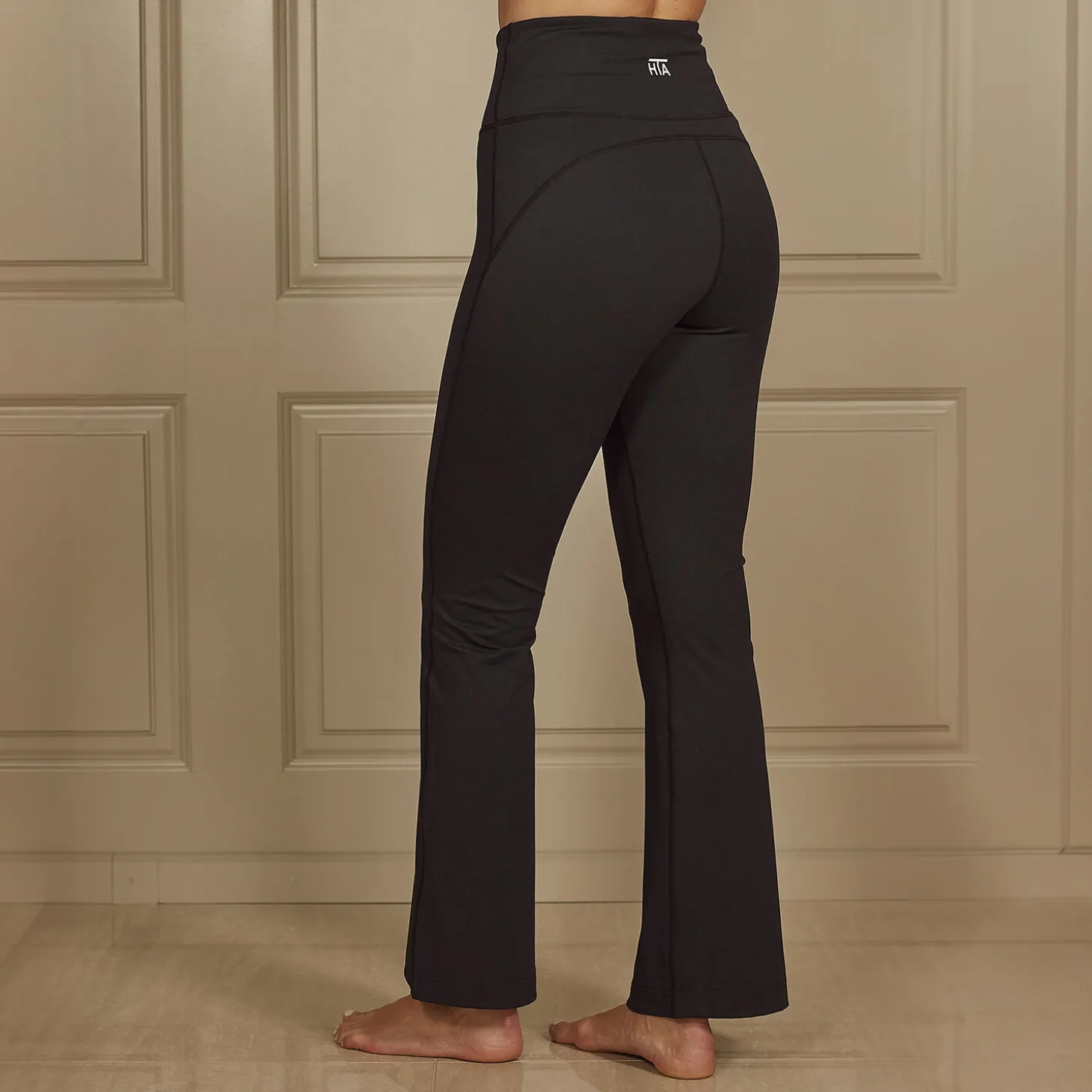 Leggings ausgestellt mit kleiner Tasche