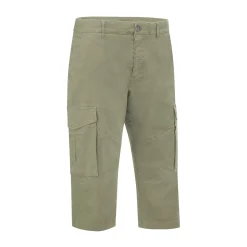 Modische 3/4 Cargohose mit vielen Taschen