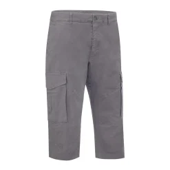 Modische 3/4 Cargohose mit vielen Taschen