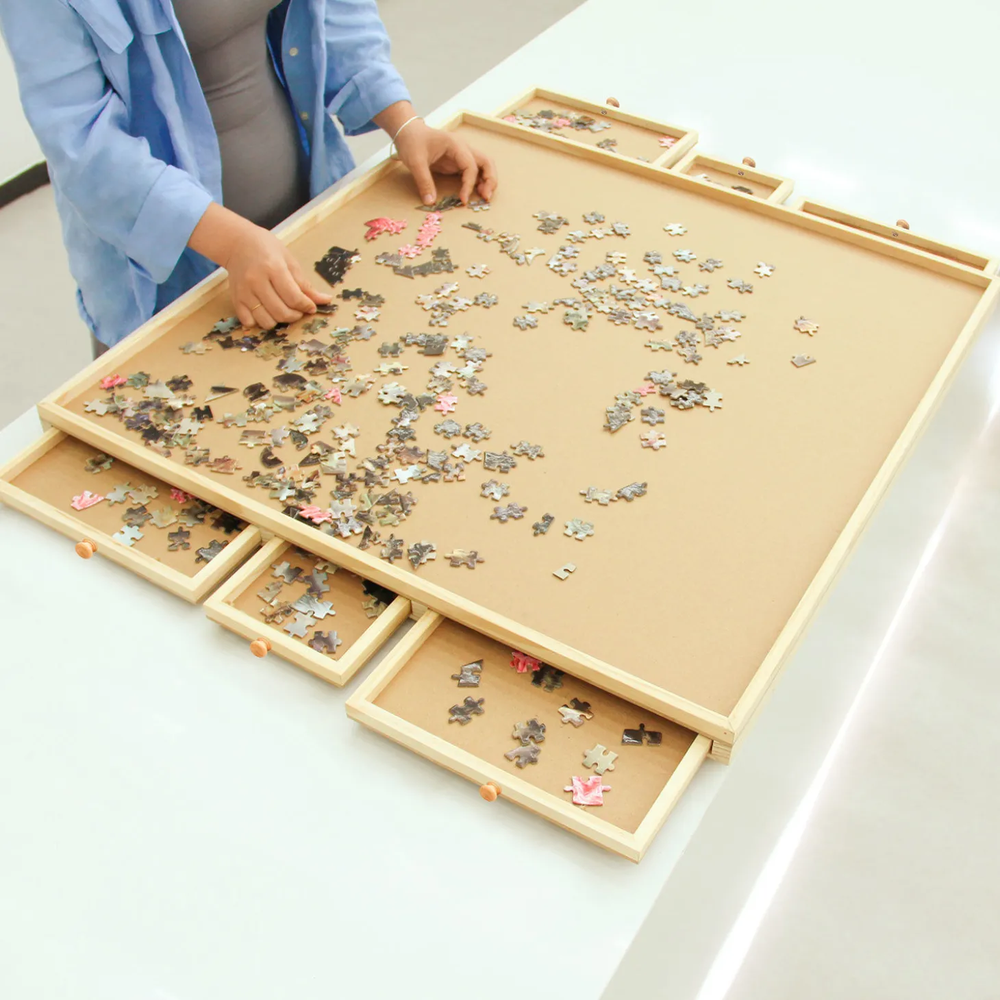 Puzzle-Tisch bis 1500 Teile, drehbar