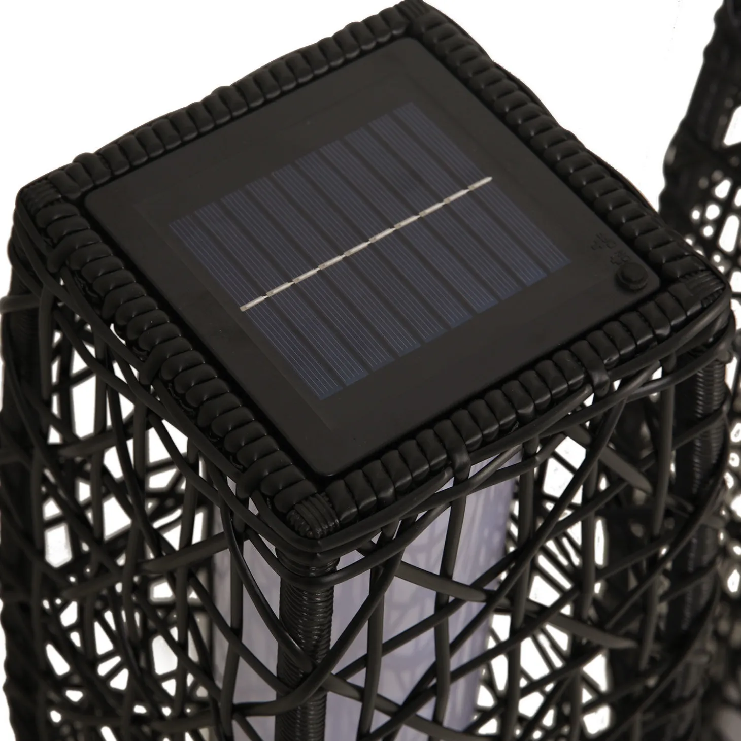 Solar-Laterne aus Rattangeflecht