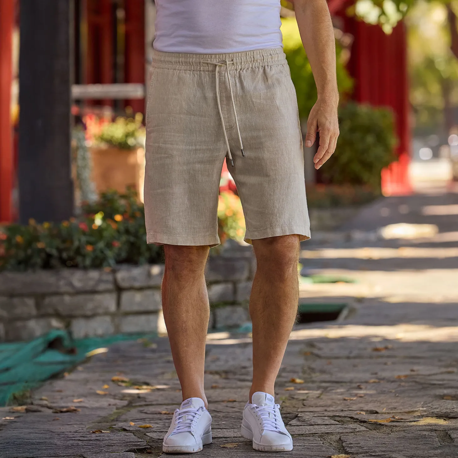 Sommerliche Bermudashorts mit Bindekordel