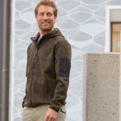 Sportive Fleece Jacke mit Kapuze