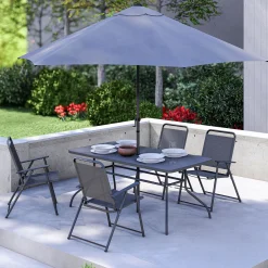 Tisch mit 4 Stühlen und Sonnenschirm