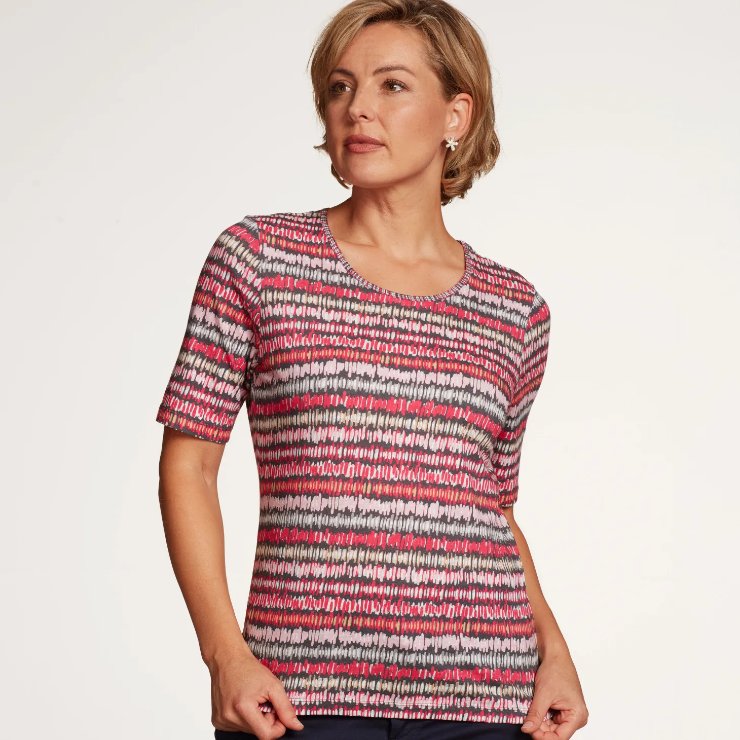 T-Shirt mit Allover-Print und Rundhalsausschnitt