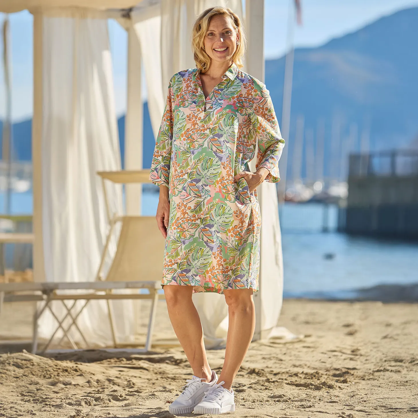 Tunika Kleid mit Umlegekragen